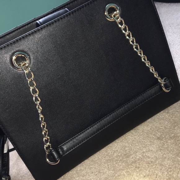 NEW and UNUSED GUESS Handbag - Picture 6 of 8